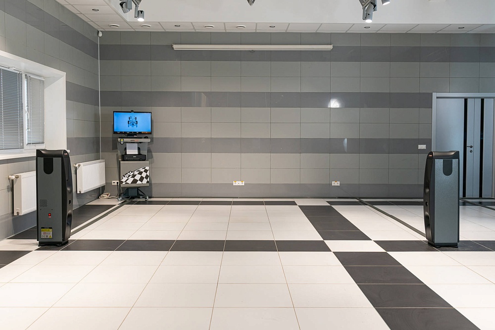 8102 VELOX Стенд сход-развал Техно Вектор 8